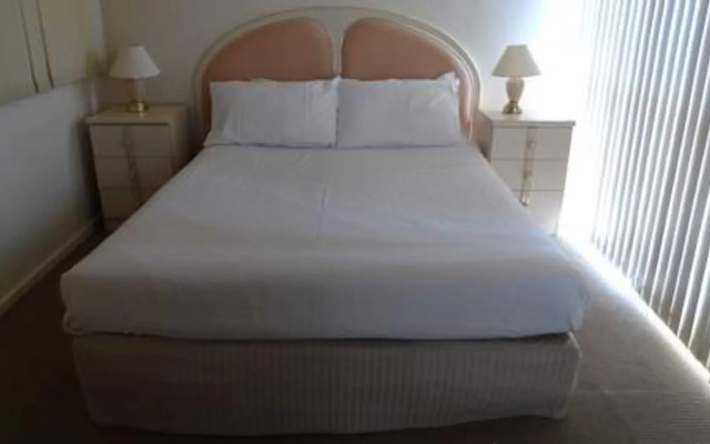 Adelaide Sorrento Meridien Serviced Apartments