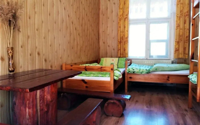 Zbójnicki Ostęp-Nocleg Trapera