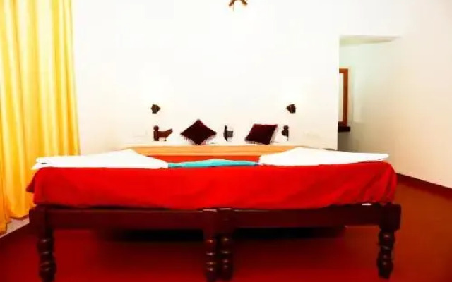 Marari Charlys Homestay