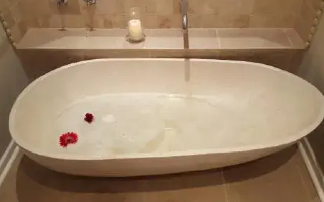 Lotus House Bed and Breakfast
