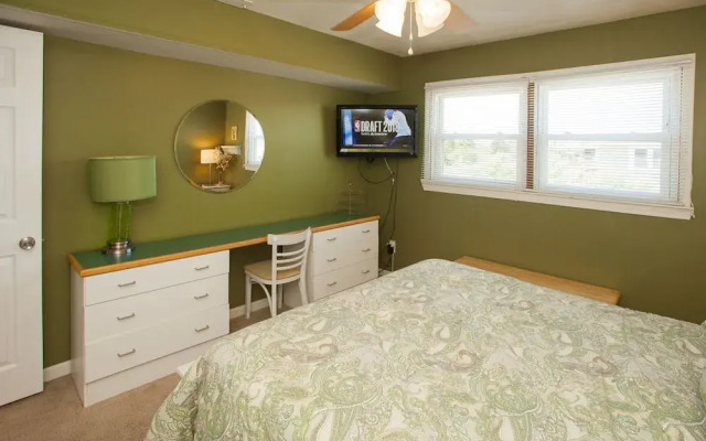 Dancing In The Moonlight - 6 Br Home