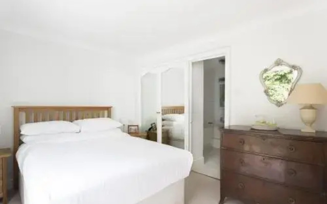 Beaufort Gardens by Onefinestay