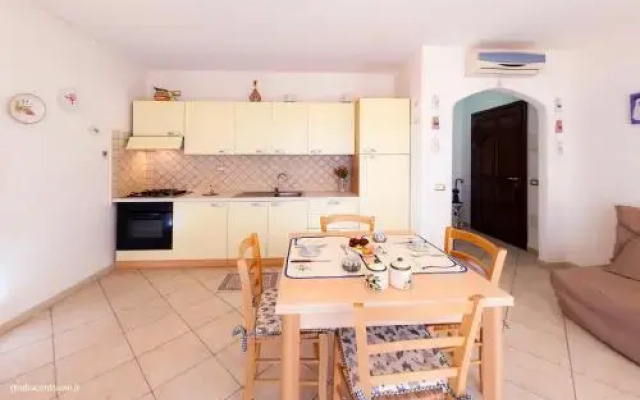 Cosy Holiday Home in Isola Rossa With Garden