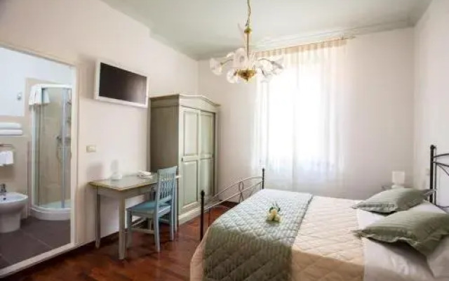 Il Portico Camere e Caffè