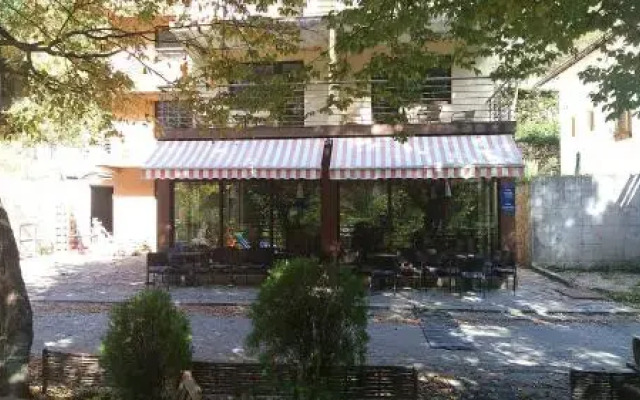 Guest house Boračko Lake