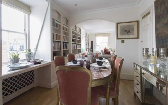 Sloane Gardens X by onefinestay