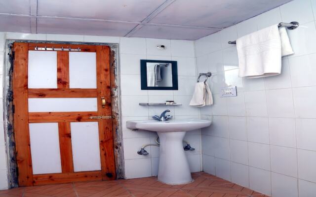 OYO 12137 Home North Moon Homestay