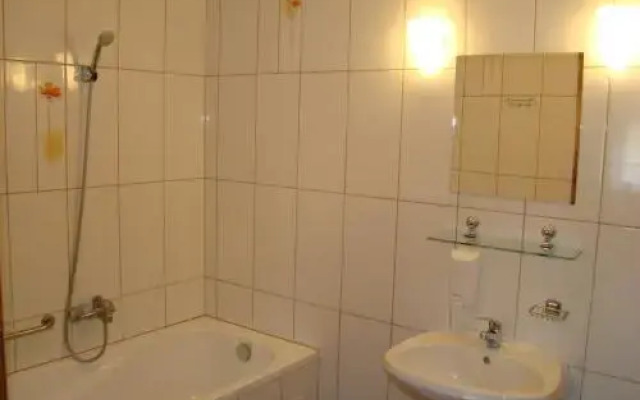 Emanapartmanok Sárvár