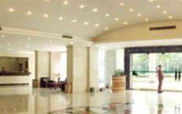 Lily Hotel