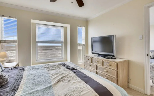 Seascape 1110 - 2 Br Condo