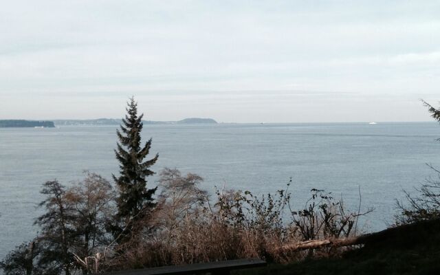 Westside Waterfront View home