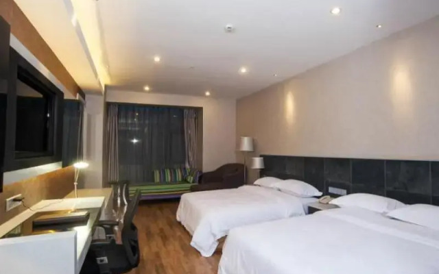 The Phoenix Fountain Hotel