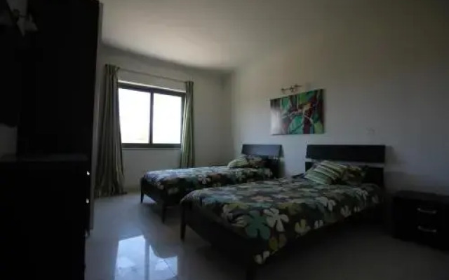 Veduta Hills Complex