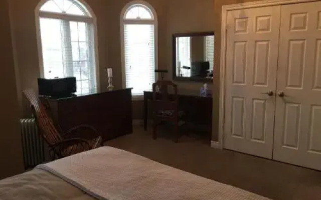 Willow Pond Satellite B&B
