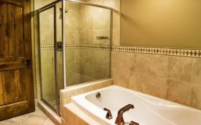 Journey's End - LOM402 - 1 Br Apts