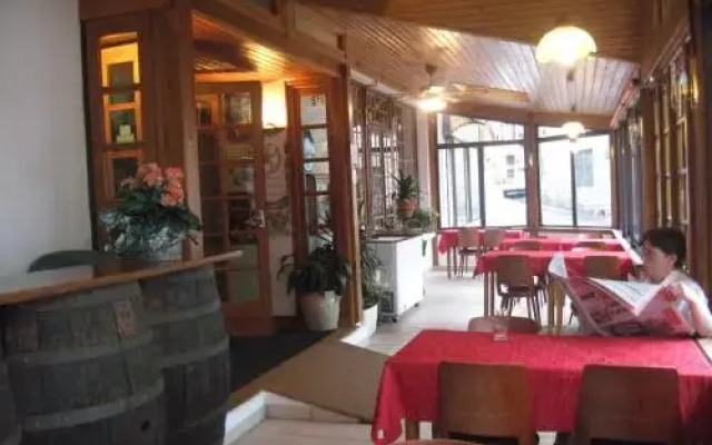 Hôtel des Voyageurs