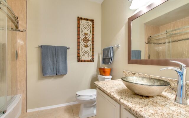 100th Street - 2 Br condo by RedAwning