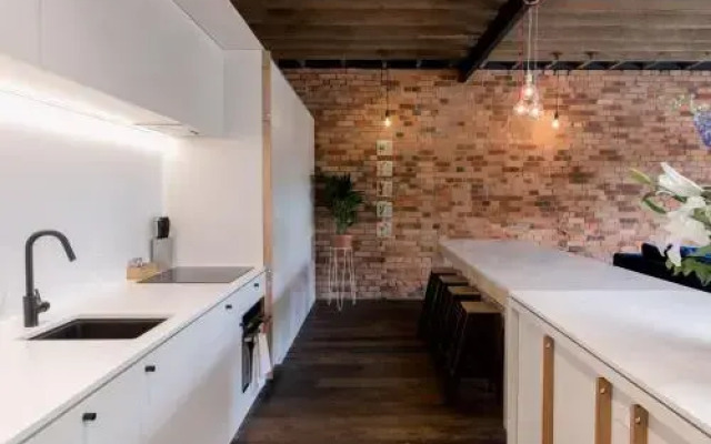 105 Mac Unique Apartments