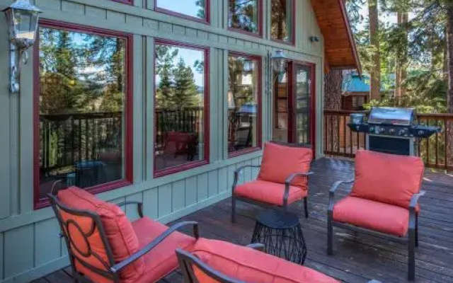 Basque Haus - 3 Br Home