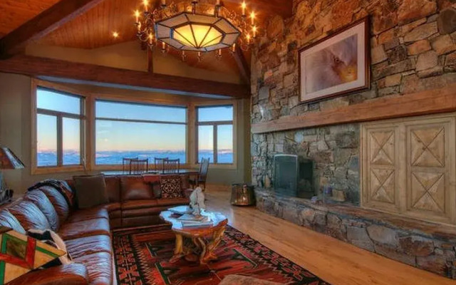 Abode in Deer Crest