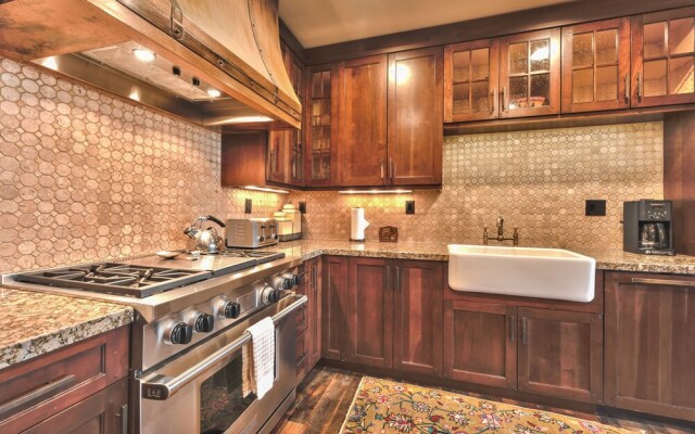 Deer Valley Arrowleaf 415