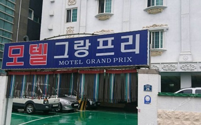 Grand Prix Motel