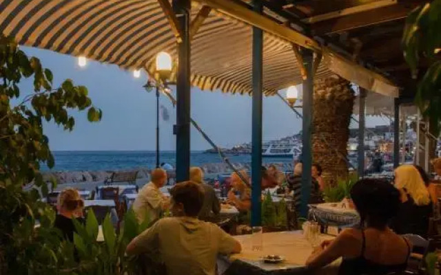 Maria's Hotel