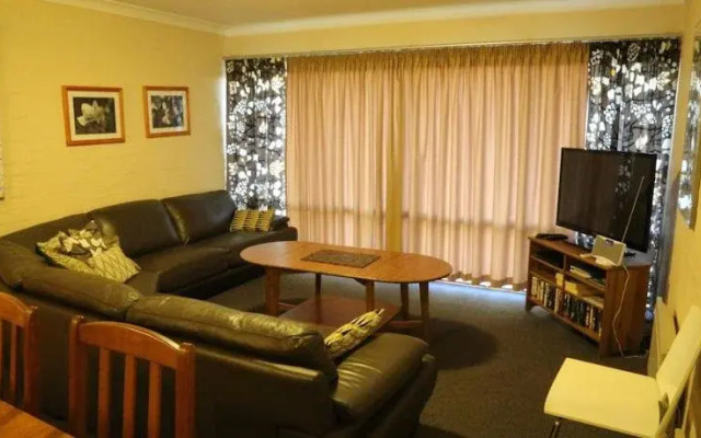 Kirwan Apartments 49