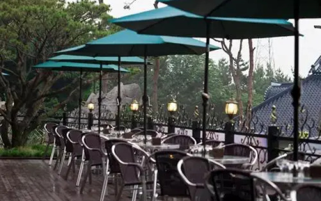 Gunsan Riverhill Hotel
