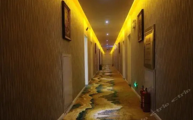 Zhangjiajie Landscape Love Theme Inn