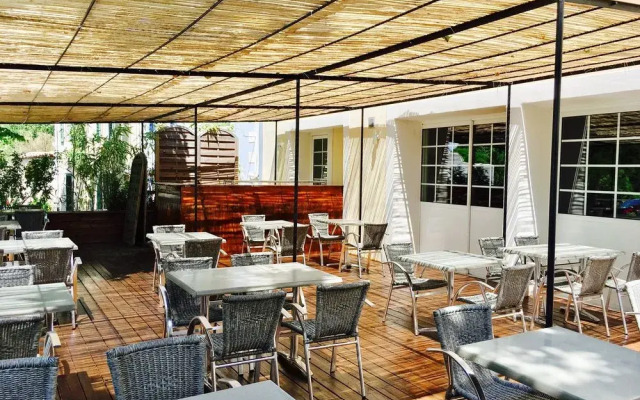 Hôtel-Restaurant Le Champ de Mars