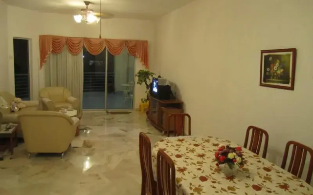 Straits View Villas at PD Marina