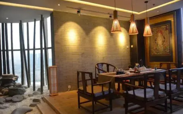 E Mei Shan Central Sunshine Hotel