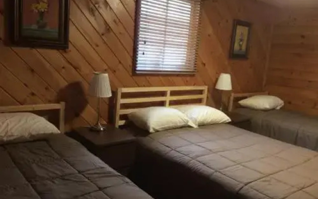 Madawaska Lodge-Camping Cabins