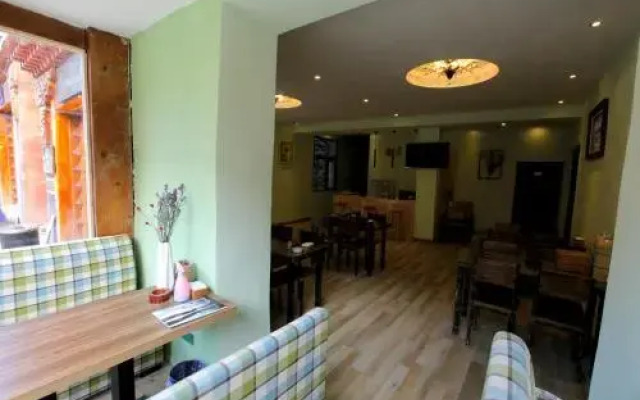 Xidu International Youth Hostel