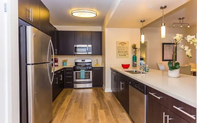 Park Plaza Apartment #876088 by RedAwning