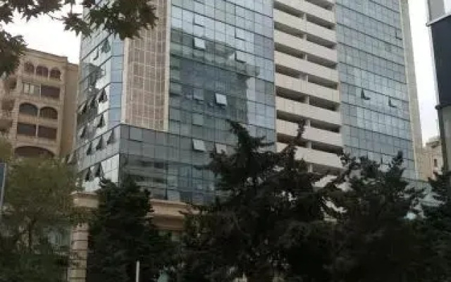 Apartment on Uzeyir Gadjibeyli Street Formula 1