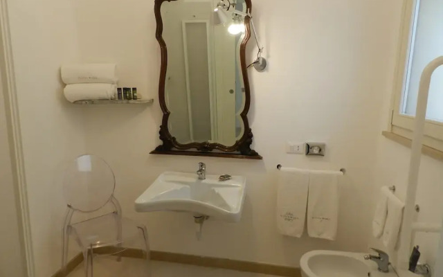 Scilla Maris Charming Suites
