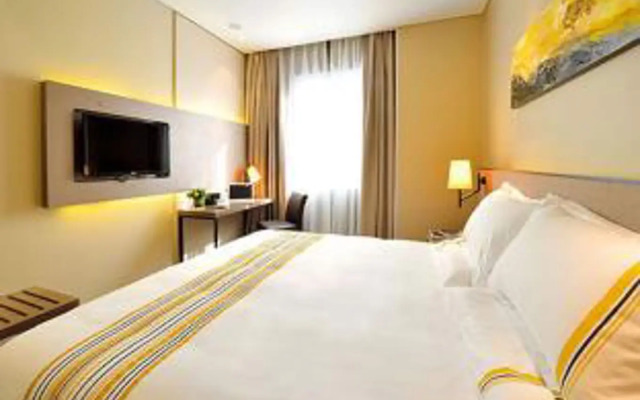 Home Inn Cuihu Park