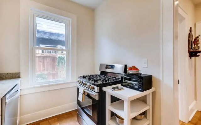Midtown 1417 By Homecomfortstay