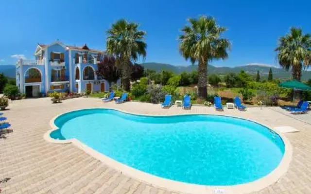 Nikos Studios and Apartments