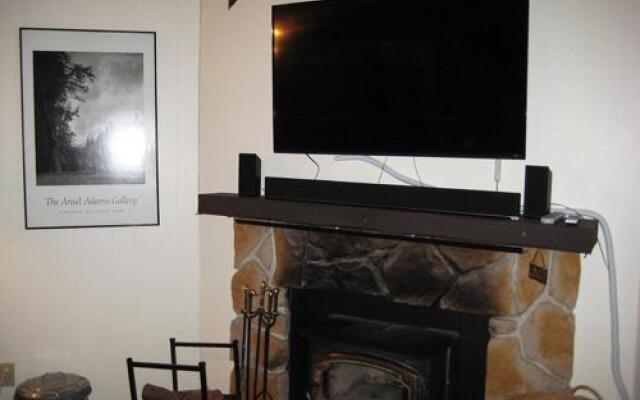 Mammoth View Villas 46 2 Br condo by RedAwning