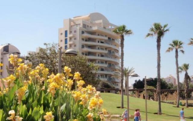 Netanya Dreams Luxury Apt.W3