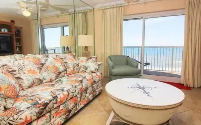 Tradewinds 605 by RedAwning