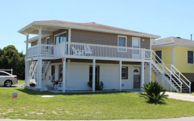 Holler Channel Blvd 1101 B 2 Br home by RedAwning