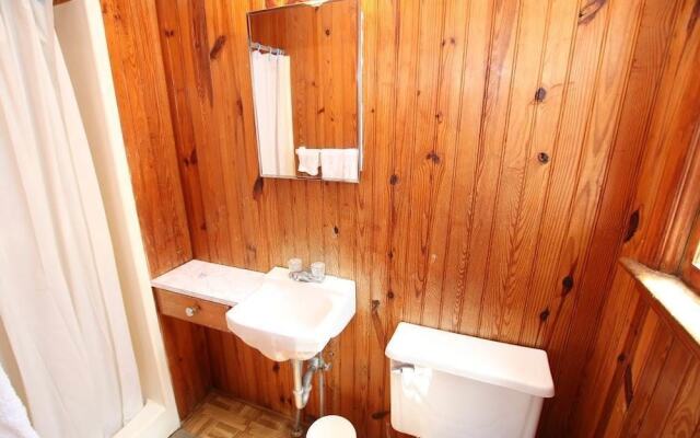 Westside - 3 Br home by RedAwning