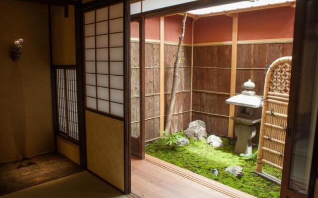 Bed & Breakfast Tsukiya