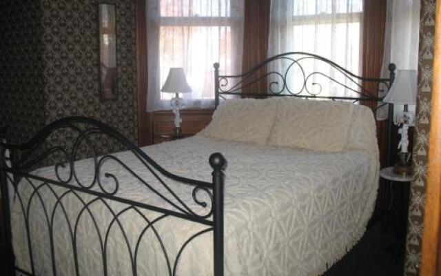 The Grand Kerr House