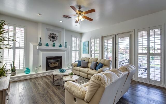 Freeport - 4 Br home by RedAwning