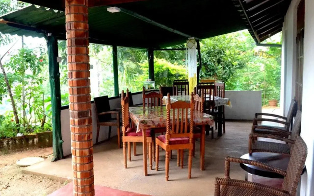 Nine Arch lodge Ella